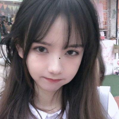 网红年轻女孩图片高清,网红年轻女孩的时尚魅力瞬间