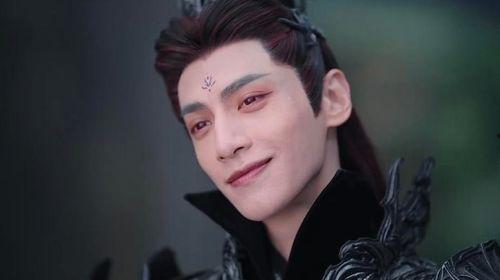 哪些明星看过长月烬明,明星云集，揭秘哪些明星曾为这部剧疯狂打call