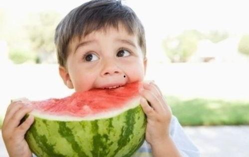 李太太吃瓜,揭秘娱乐圈幕后真相